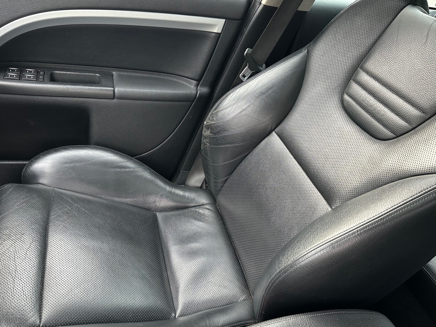 Used Ford Mondeo 2004 for sale - 77846393: Photo 17