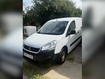 Used Peugeot Partner 2017 for sale - 79841877: Photo
