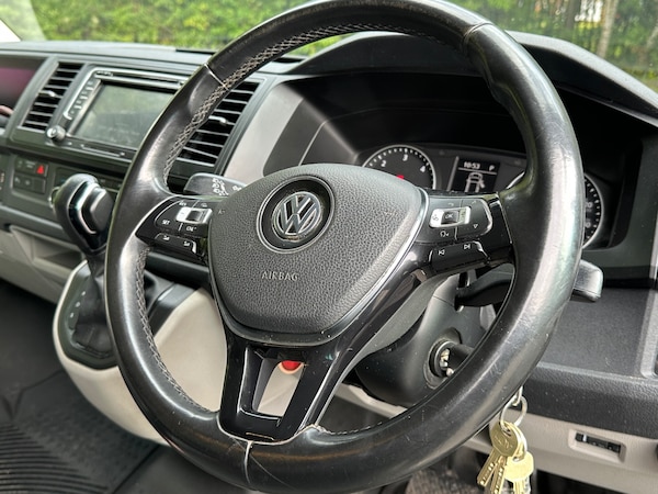 Used Volkswagen Transporter 2018 for sale - 76076307: Photo 10
