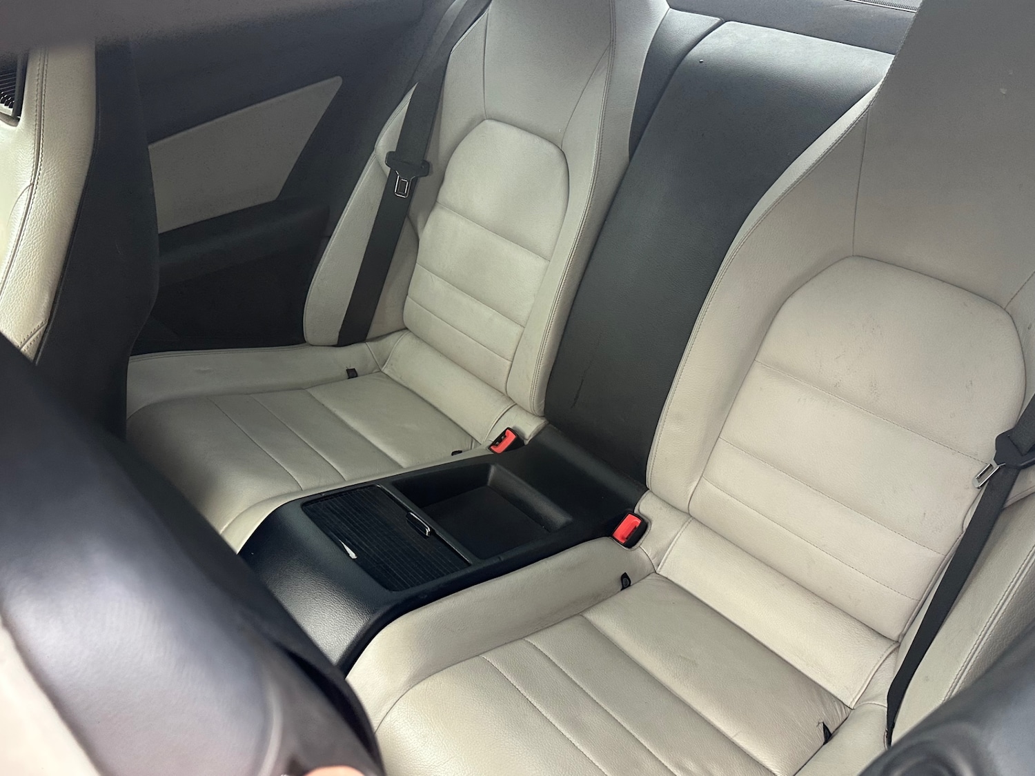 Used Mercedes-Benz E Class 2010 for sale - 76757359: Photo 12