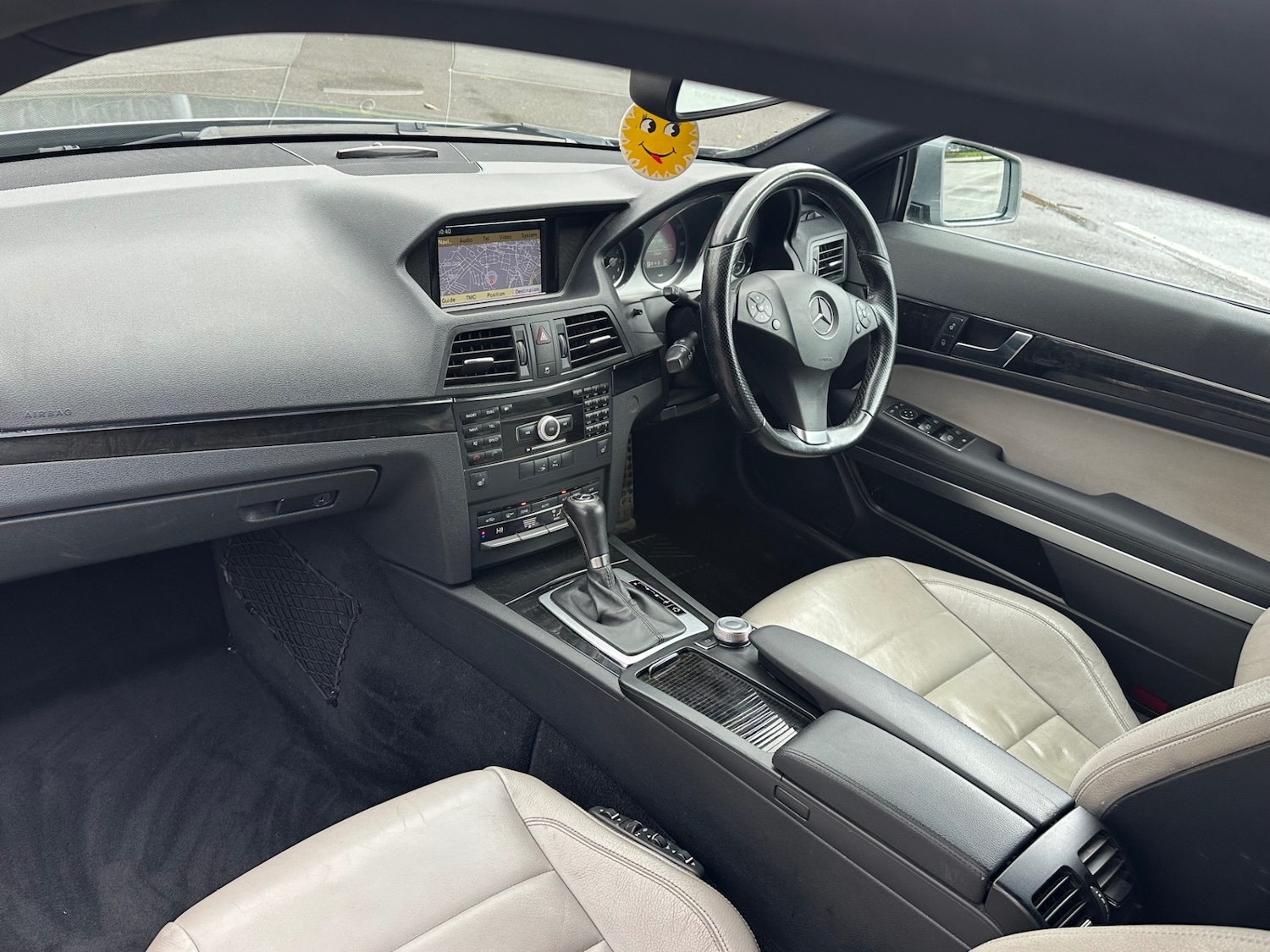 Used Mercedes-Benz E Class 2010 for sale - 76757359: Photo 14