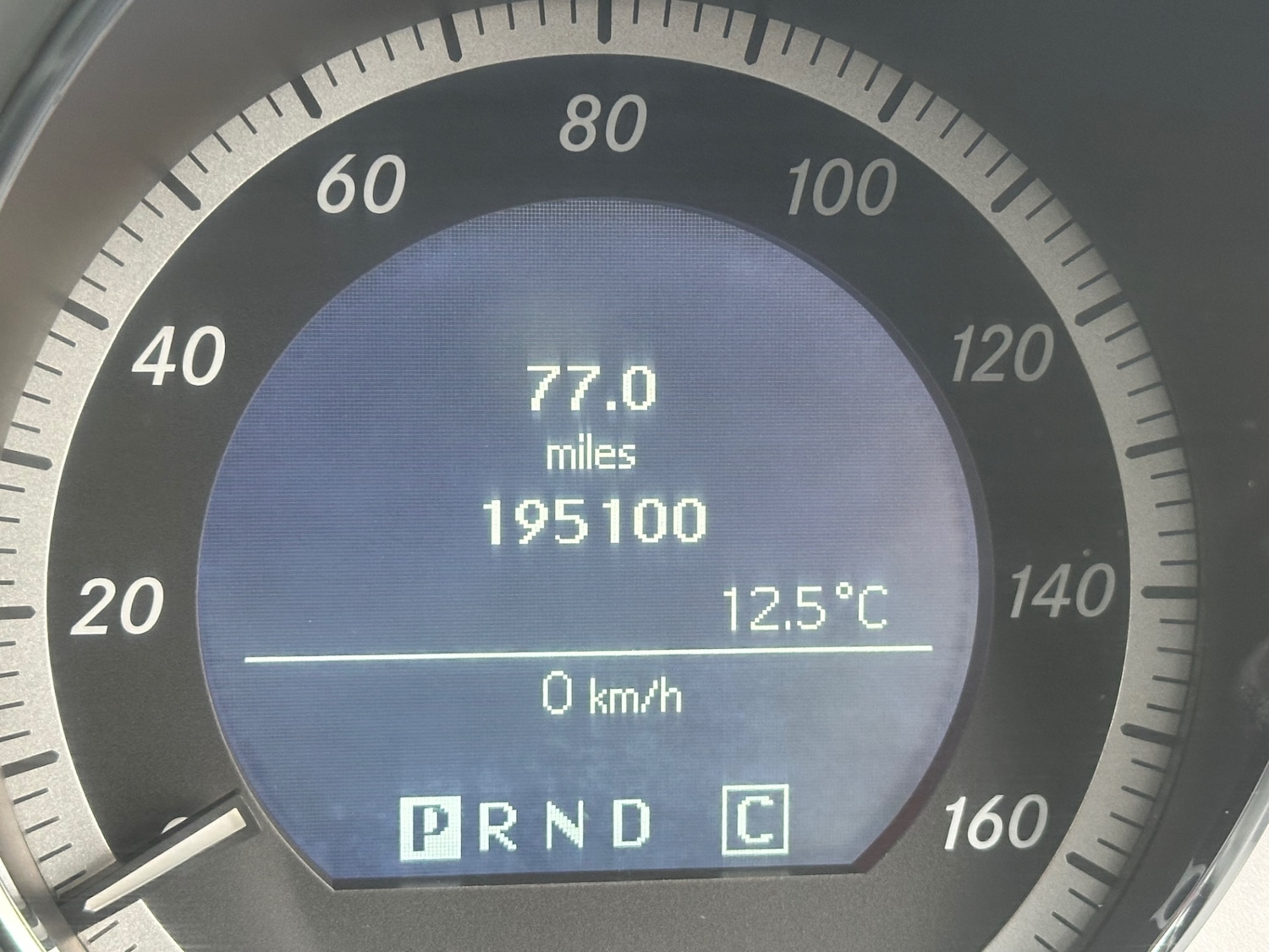 Used Mercedes-Benz E Class 2010 for sale - 76757359: Photo 16