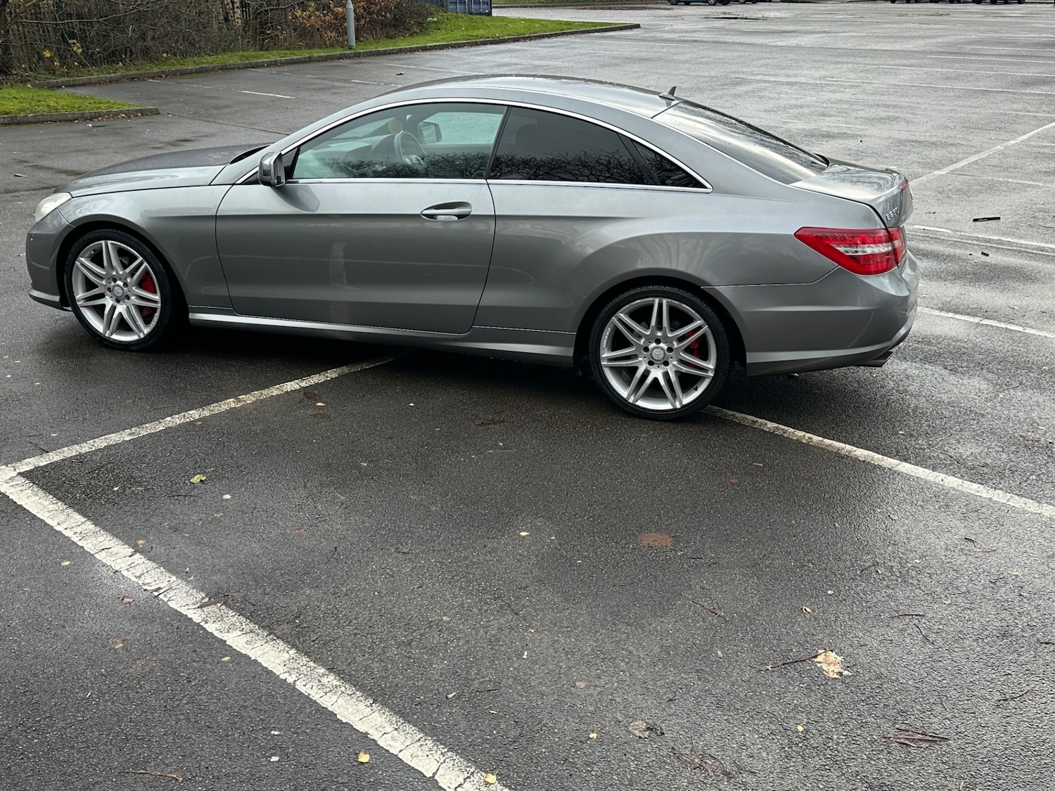 Used Mercedes-Benz E Class 2010 for sale - 76757359: Photo 23