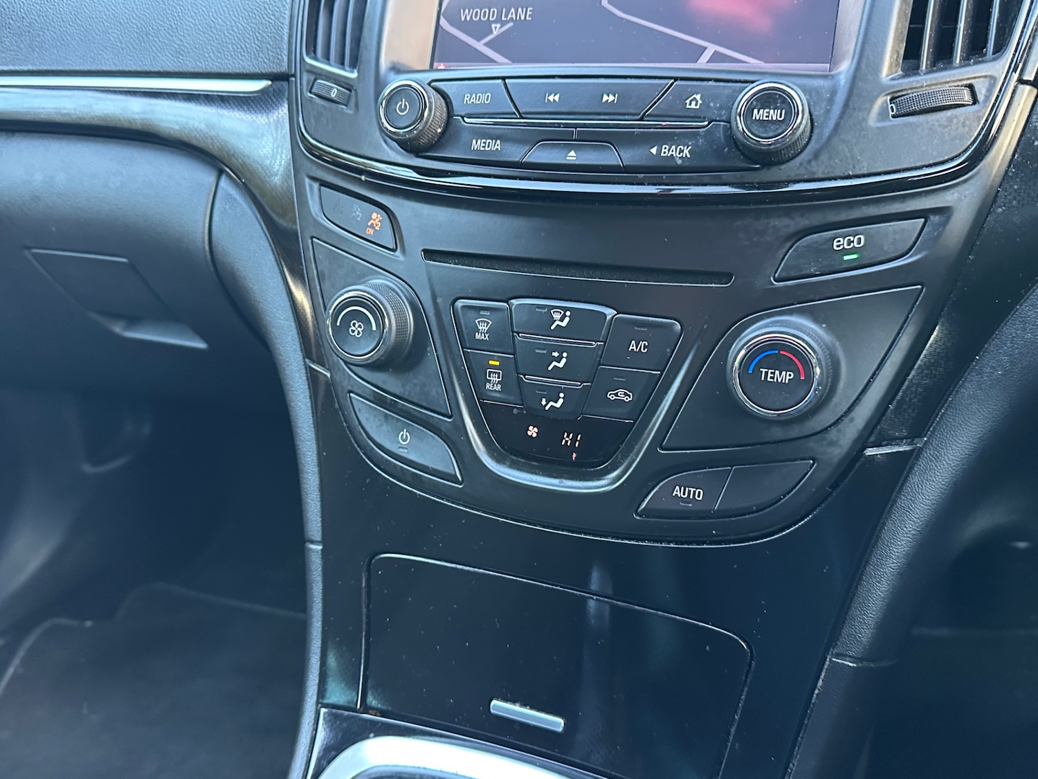 Used Vauxhall Insignia 2015 for sale - 76736784: Photo 21