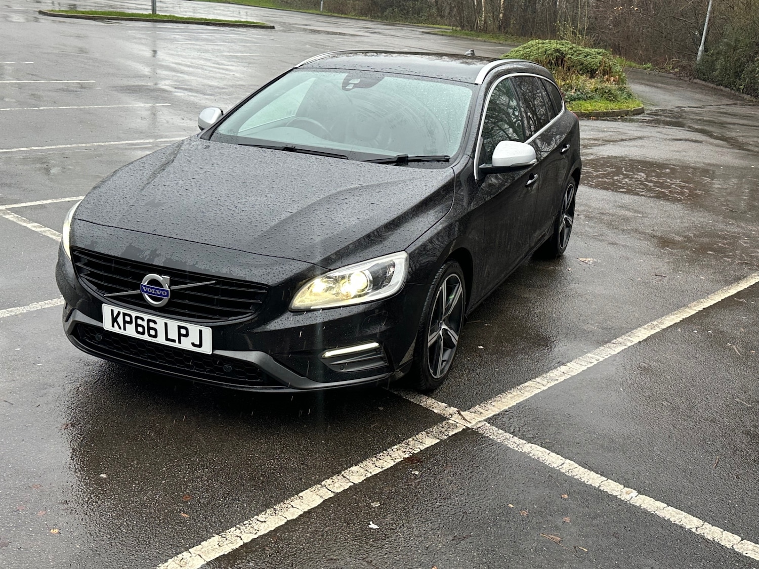 Used Volvo V60 2016 for sale - 76946812: Photo 11