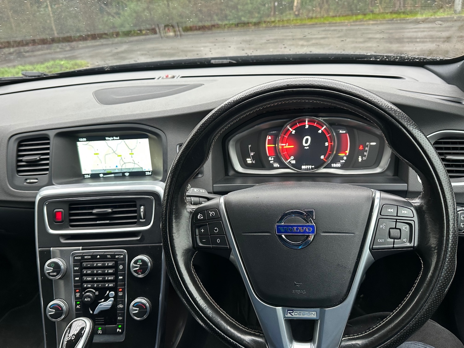 Used Volvo V60 2016 for sale - 76946812: Photo 23