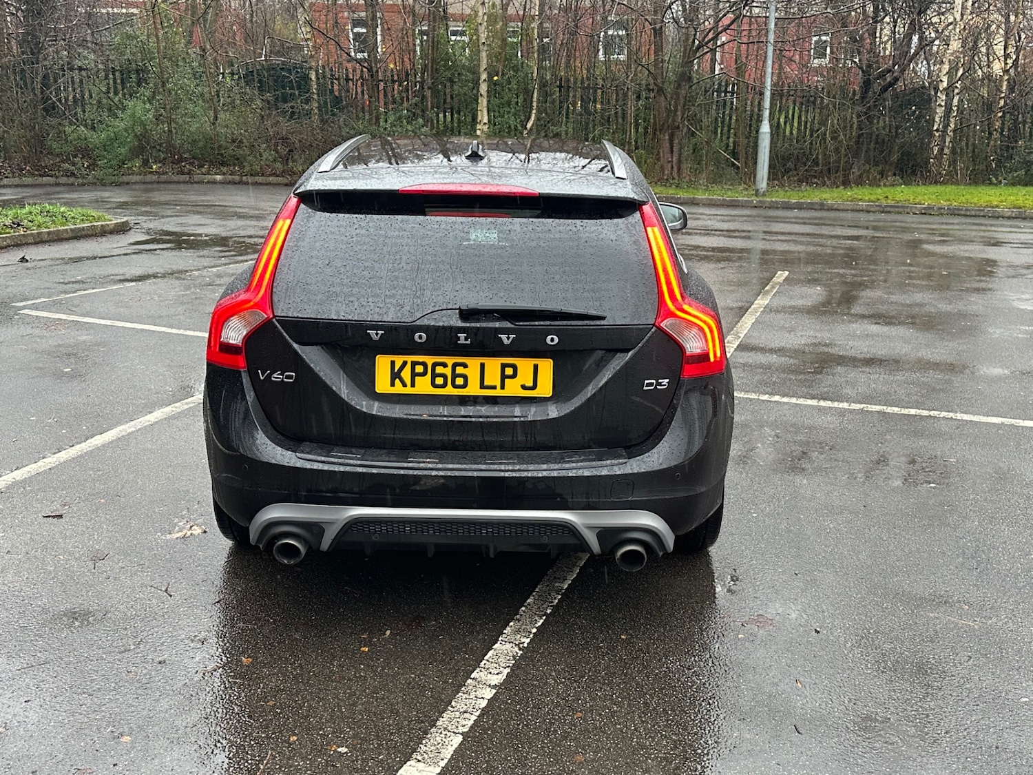 Used Volvo V60 2016 for sale - 76946812: Photo 7