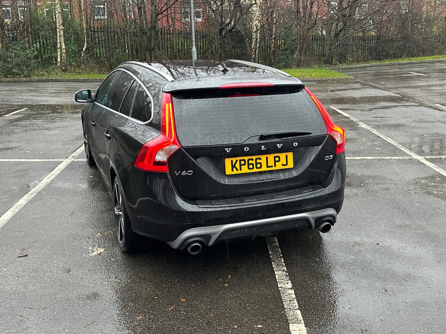 Used Volvo V60 2016 for sale - 76946812: Photo 8