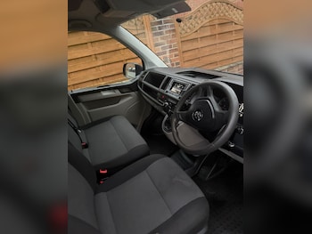 Used Volkswagen Transporter 2019 for sale - 78122849: Photo