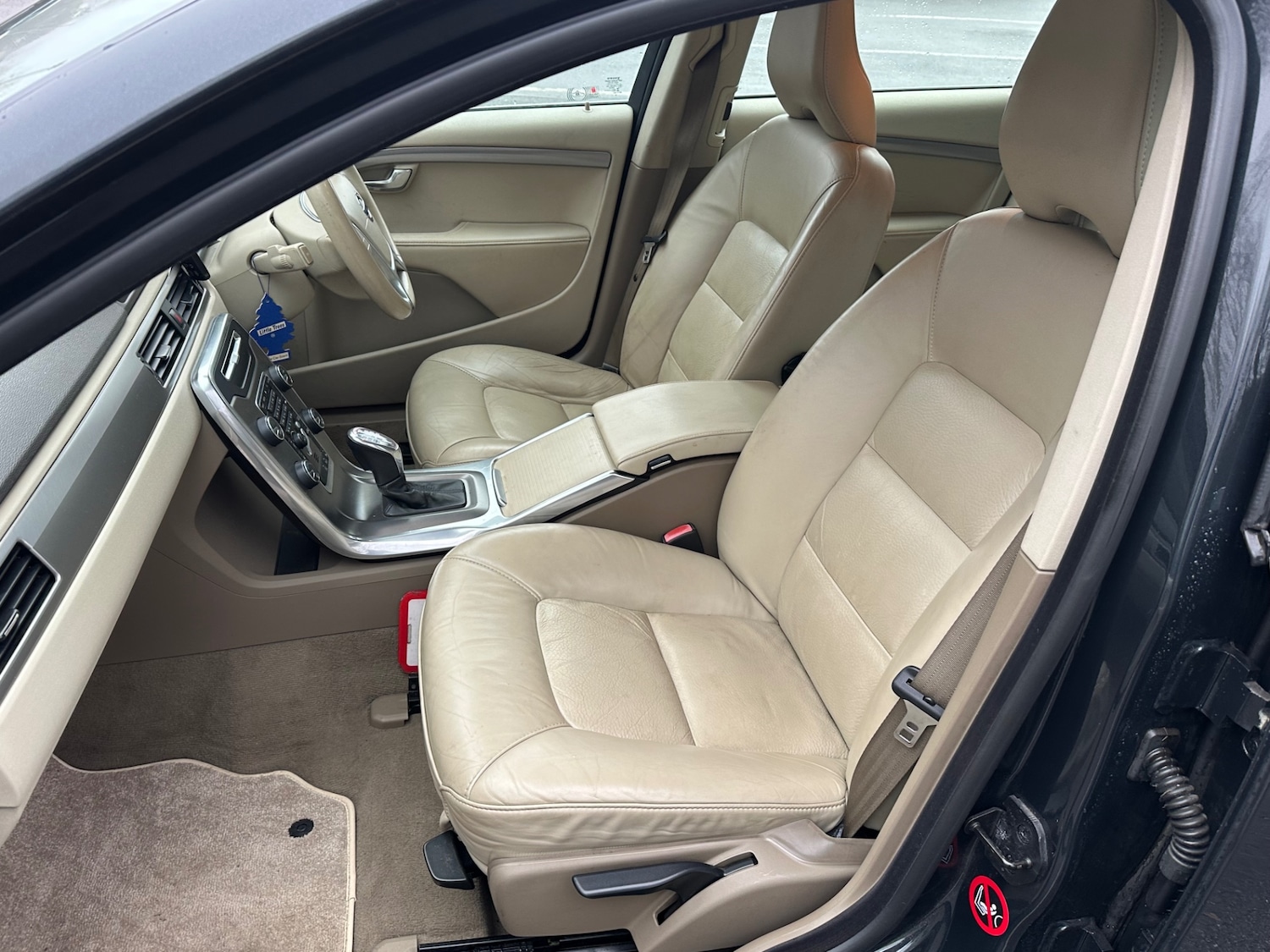 Used Volvo V70 2013 for sale - 77225387: Photo 15