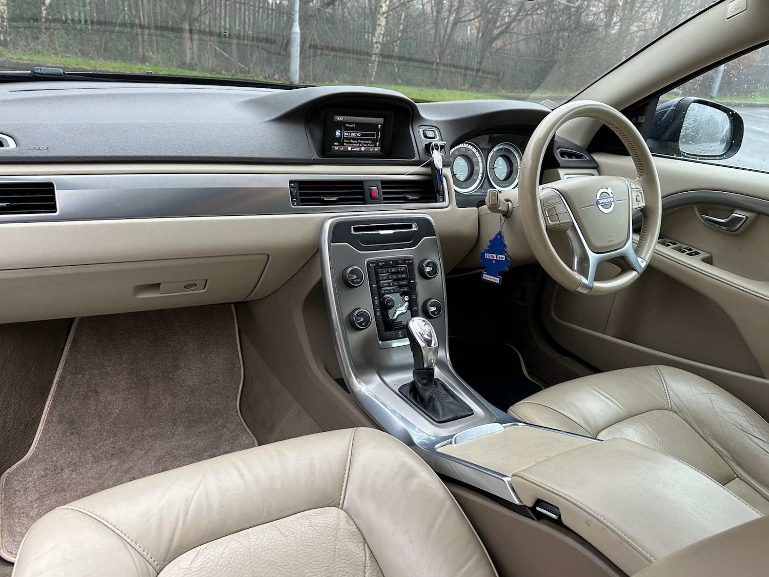 Used Volvo V70 2013 for sale - 77225387: Photo 17