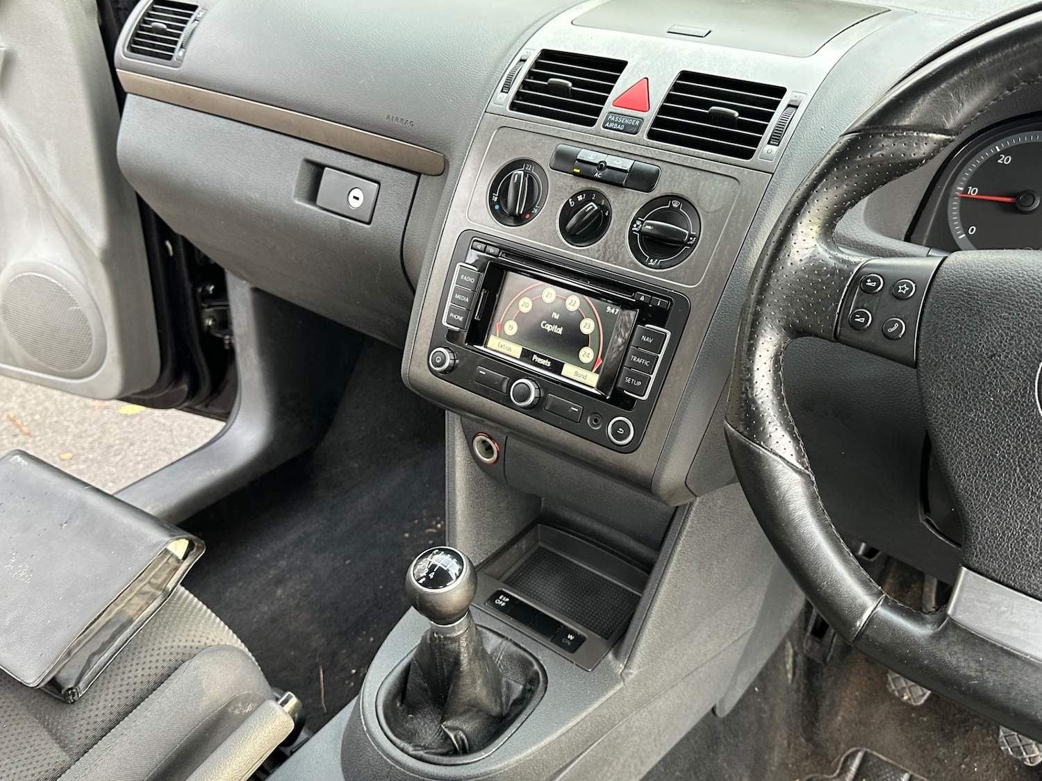 Used Volkswagen Caddy Maxi 2010 for sale - 76860464: Photo 14