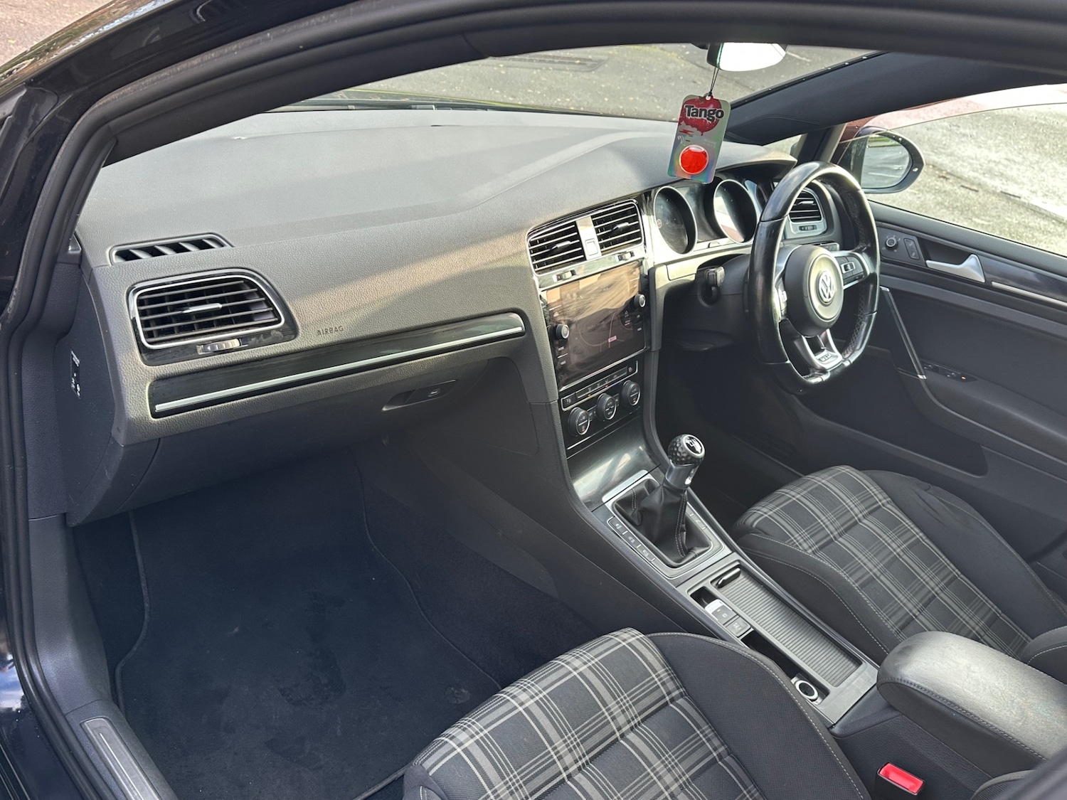 Used Volkswagen Golf 2014 for sale - 76908147: Photo 11