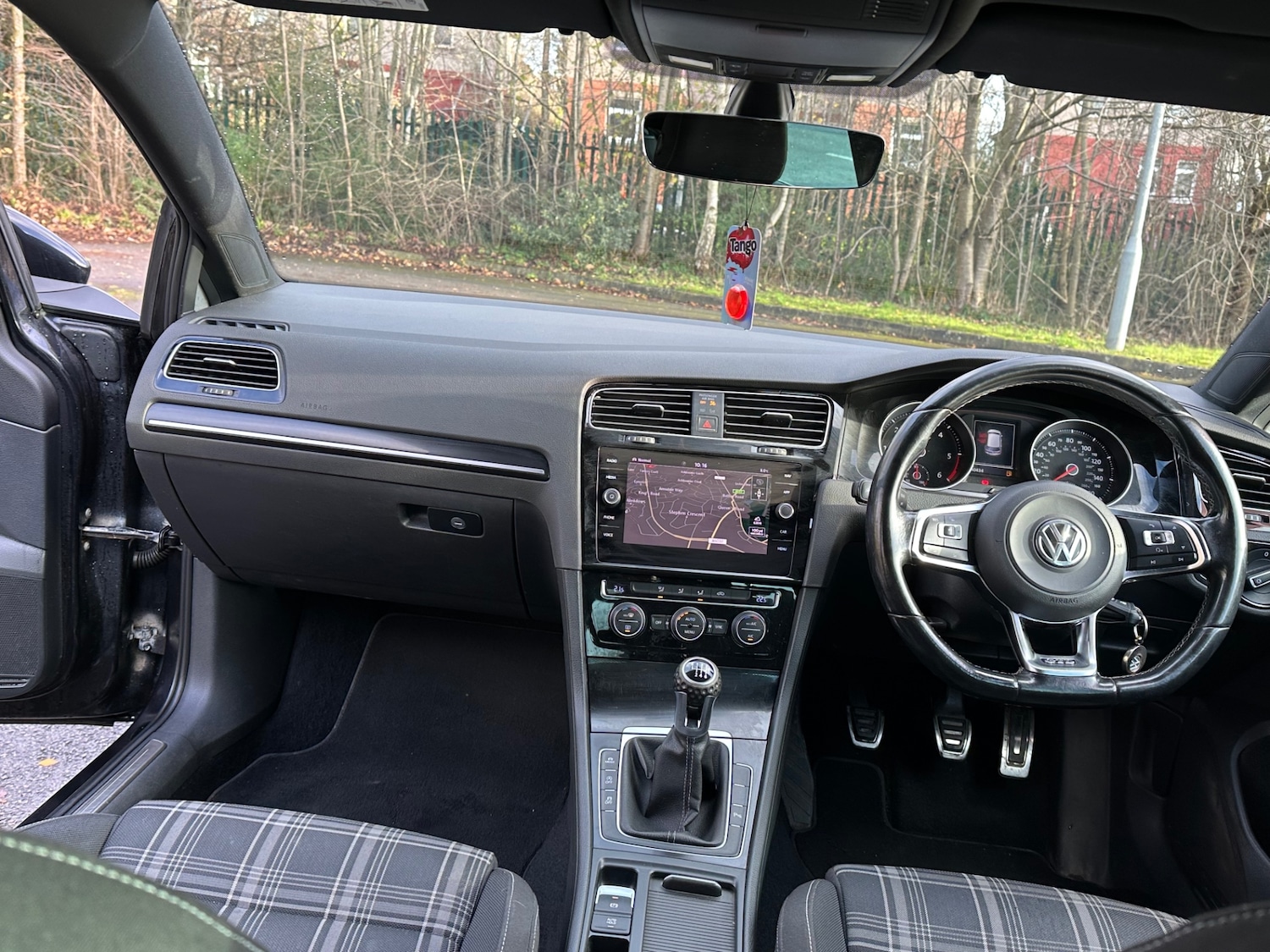 Used Volkswagen Golf 2014 for sale - 76908147: Photo 14