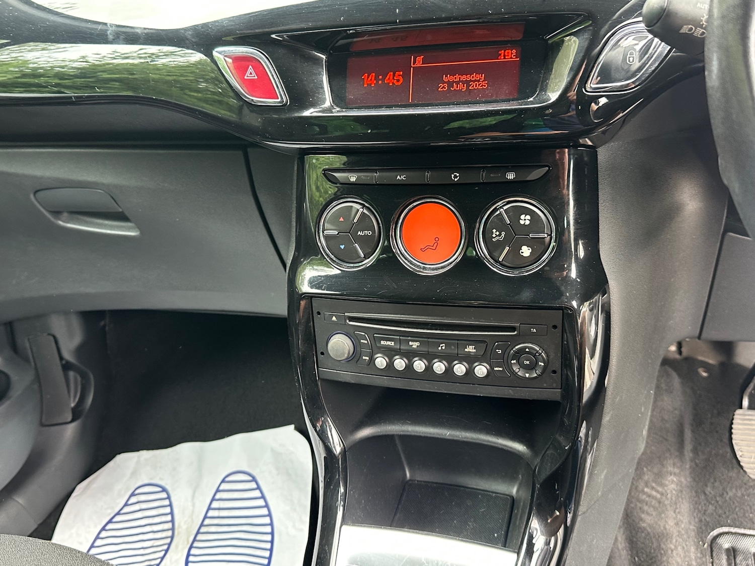 Vehicle 14