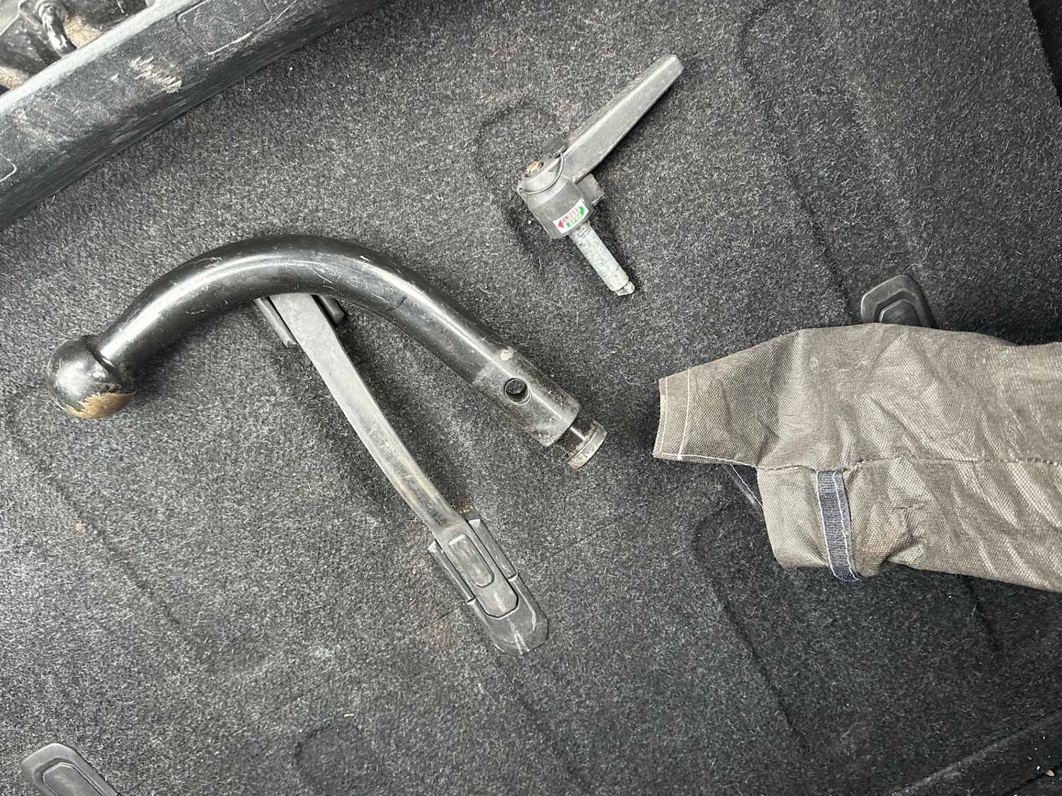 Used Volvo V40 2013 for sale - 77653418: Photo 20