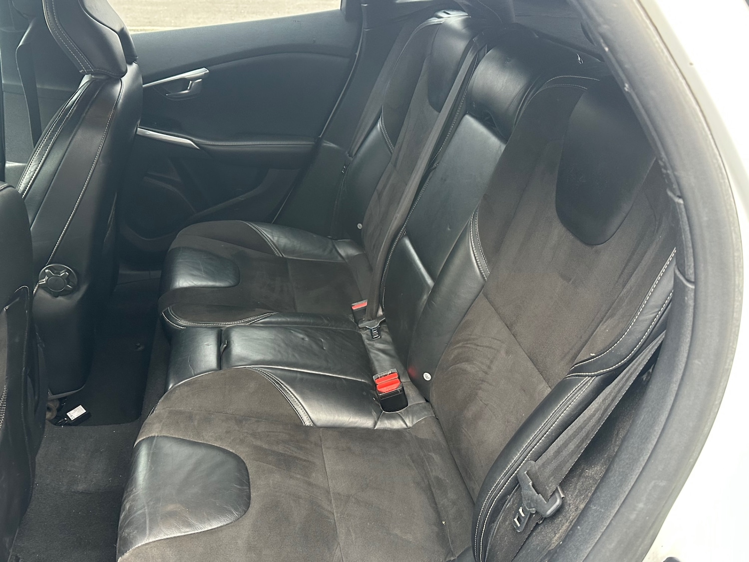 Used Volvo V40 2013 for sale - 77653418: Photo 23