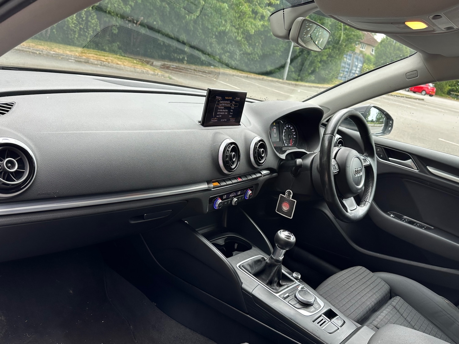 Used Audi A3 2015 for sale - 76391409: Photo 9