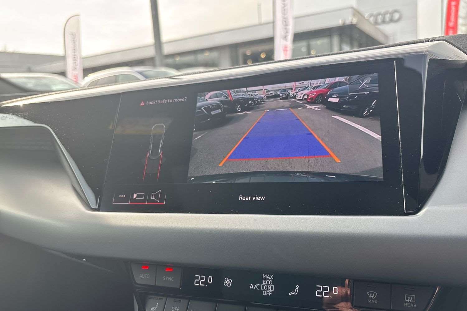 Used Audi e-tron GT 2022 for sale - 77552943: Photo 27