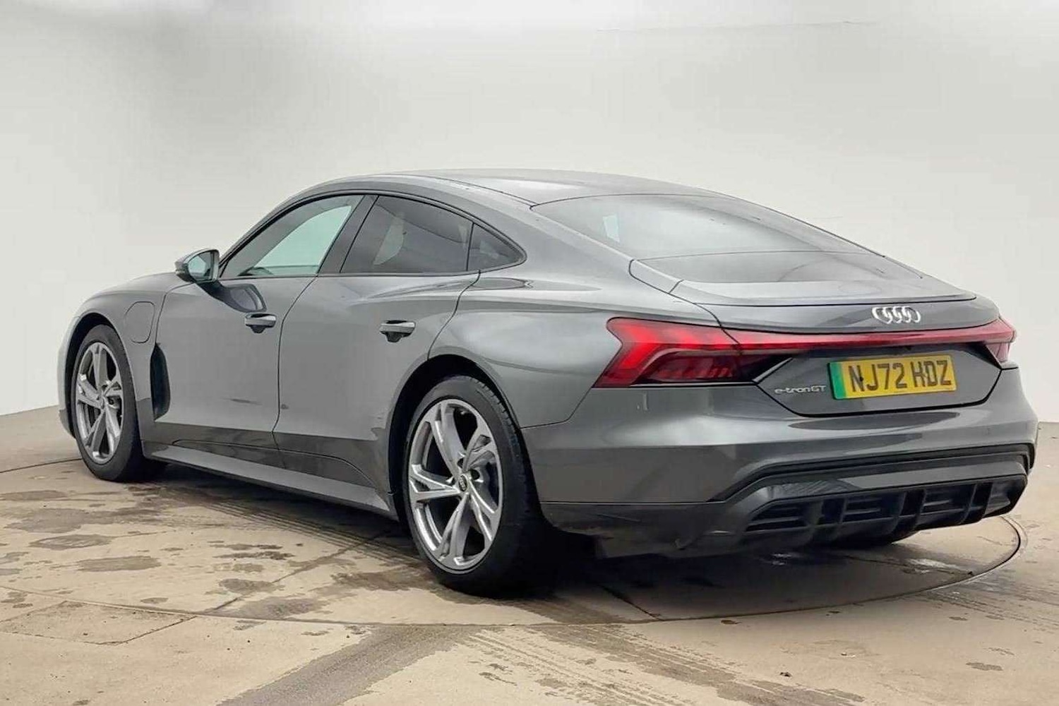 Used Audi e-tron GT 2022 for sale - 77552943: Photo 3