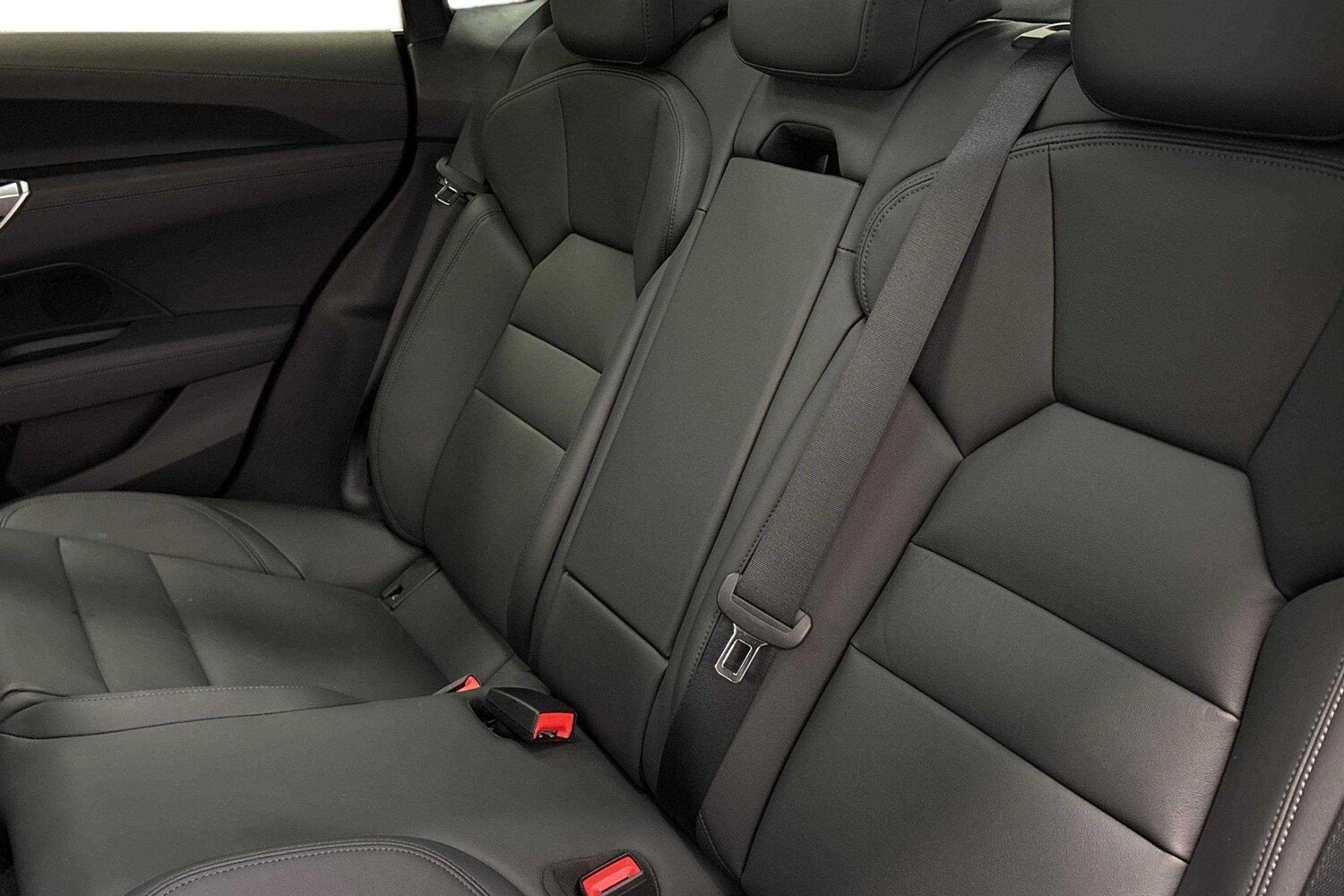 Used Audi e-tron GT 2022 for sale - 77552943: Photo 7