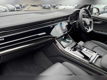 Used Audi Q7 2025 for sale - 76856944: Photo