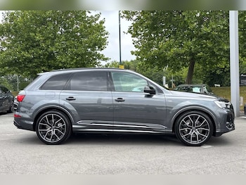Used Audi Q7 2025 for sale - 76856944: Photo