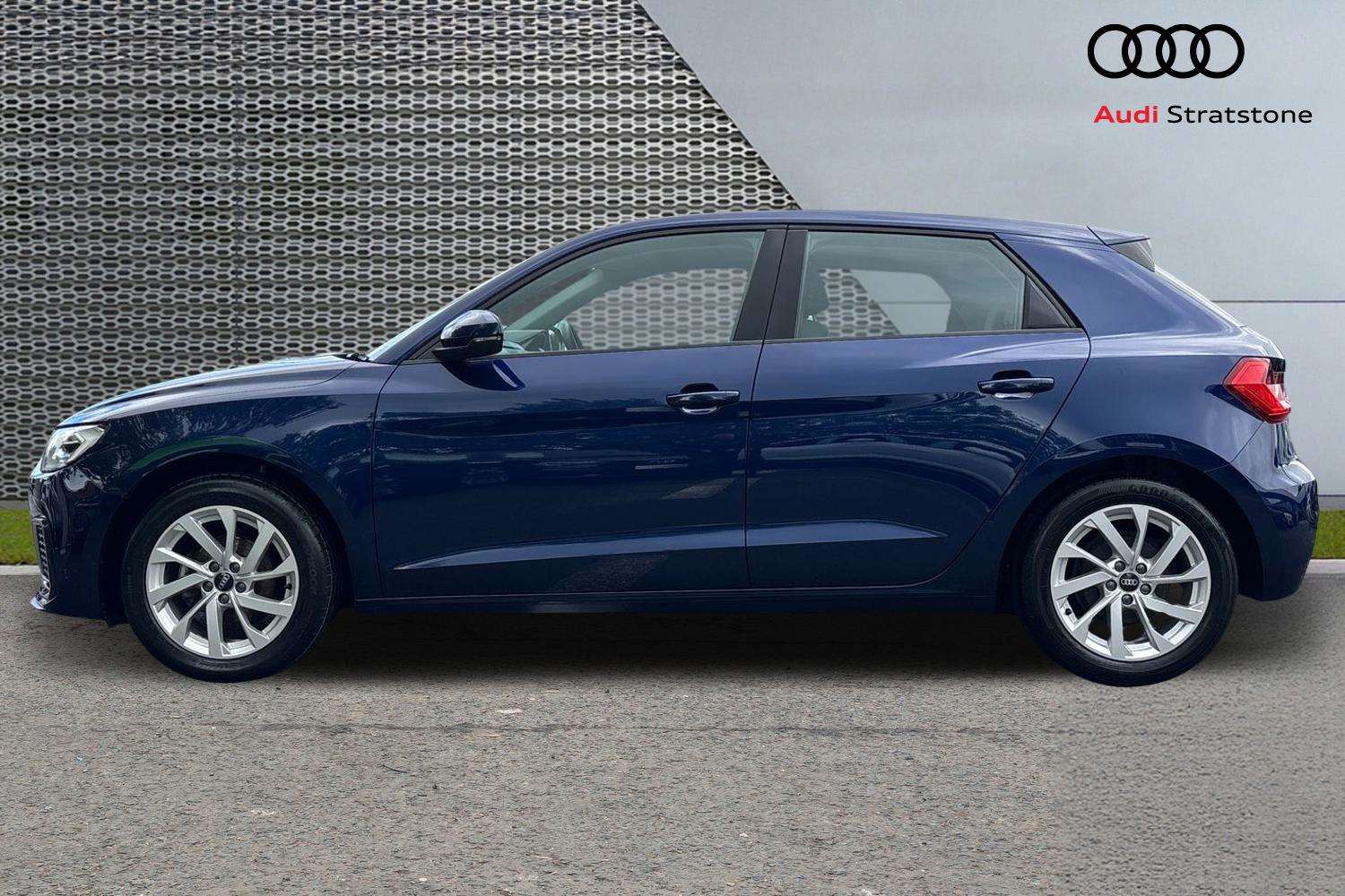 Used Audi A1 2023 for sale - 75845618: Photo 8