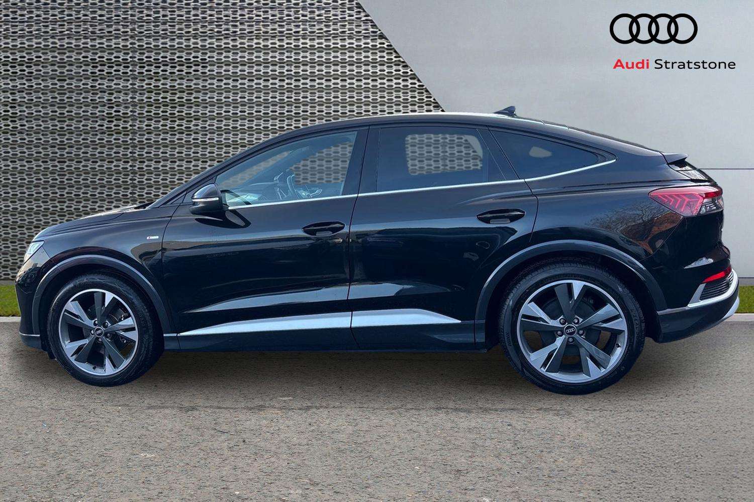 Used Audi Q4 e-tron 2023 for sale - 77076612: Photo 8