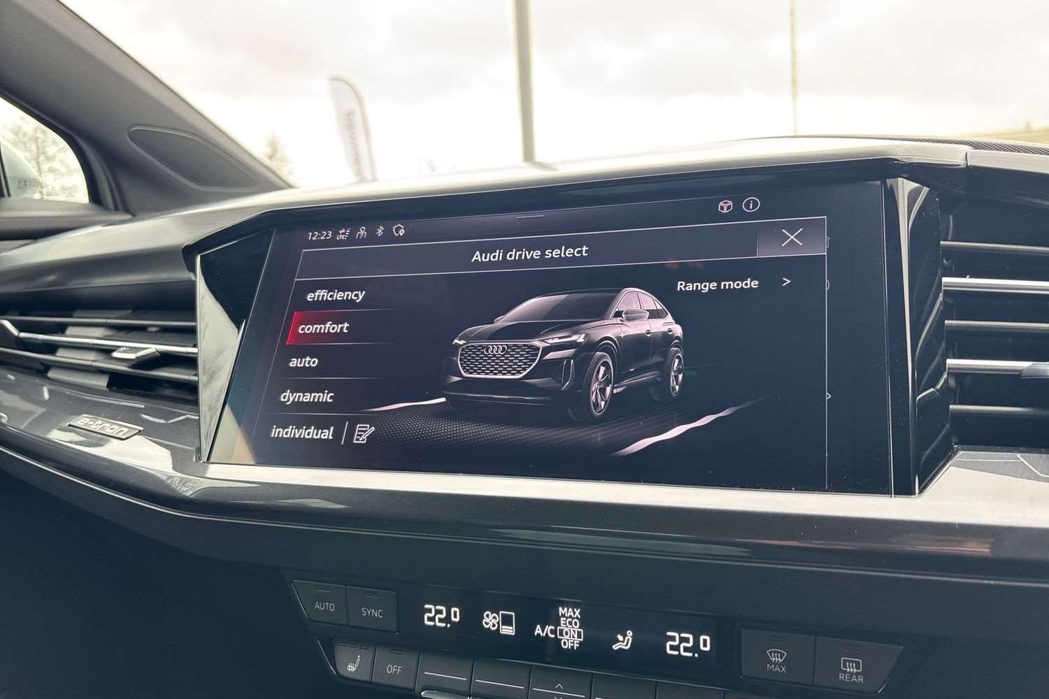 Used Audi Q4 e-tron 2022 for sale - 78173944: Photo 31