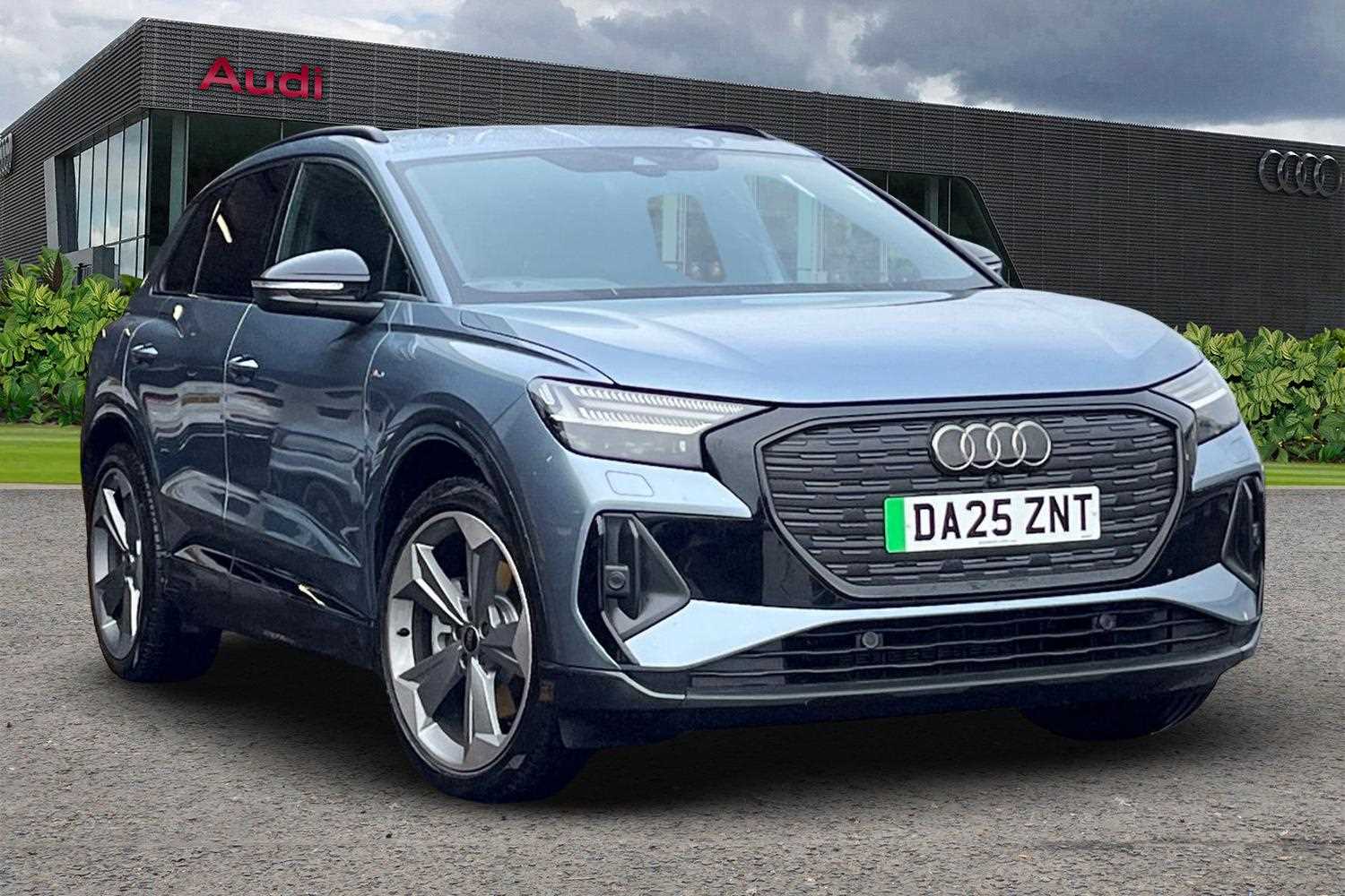 Used Audi Q4 e-tron 2025 for sale - 76576052: Photo 1