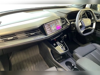 Used Audi Q4 e-tron 2025 for sale - 76576052: Photo