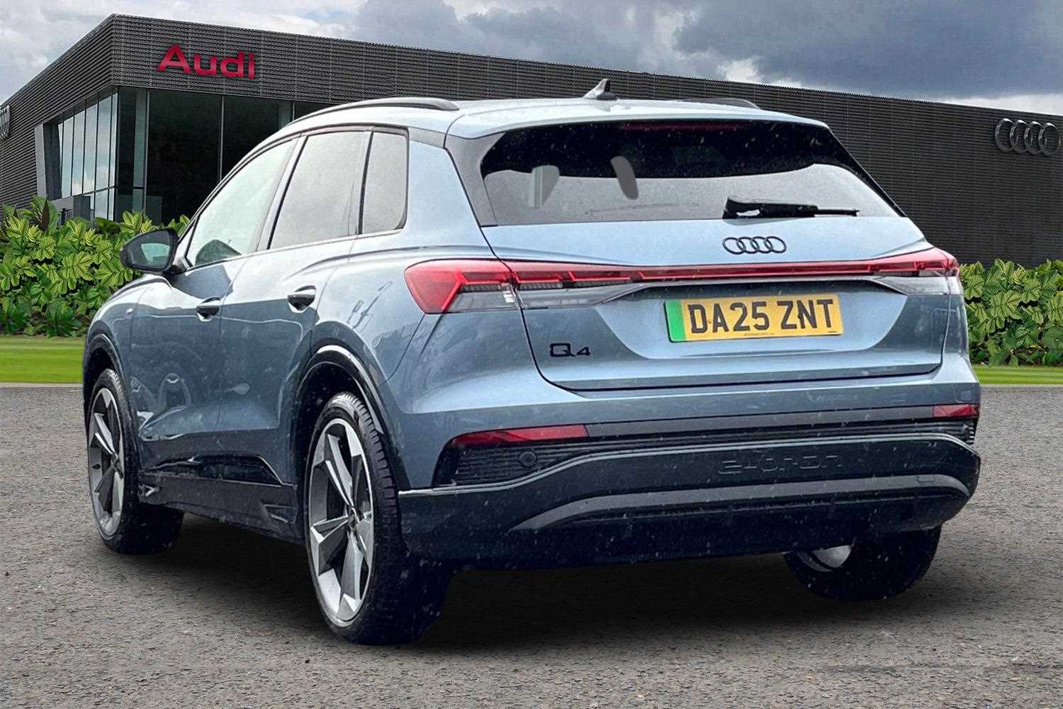 Used Audi Q4 e-tron 2025 for sale - 76576052: Photo 3