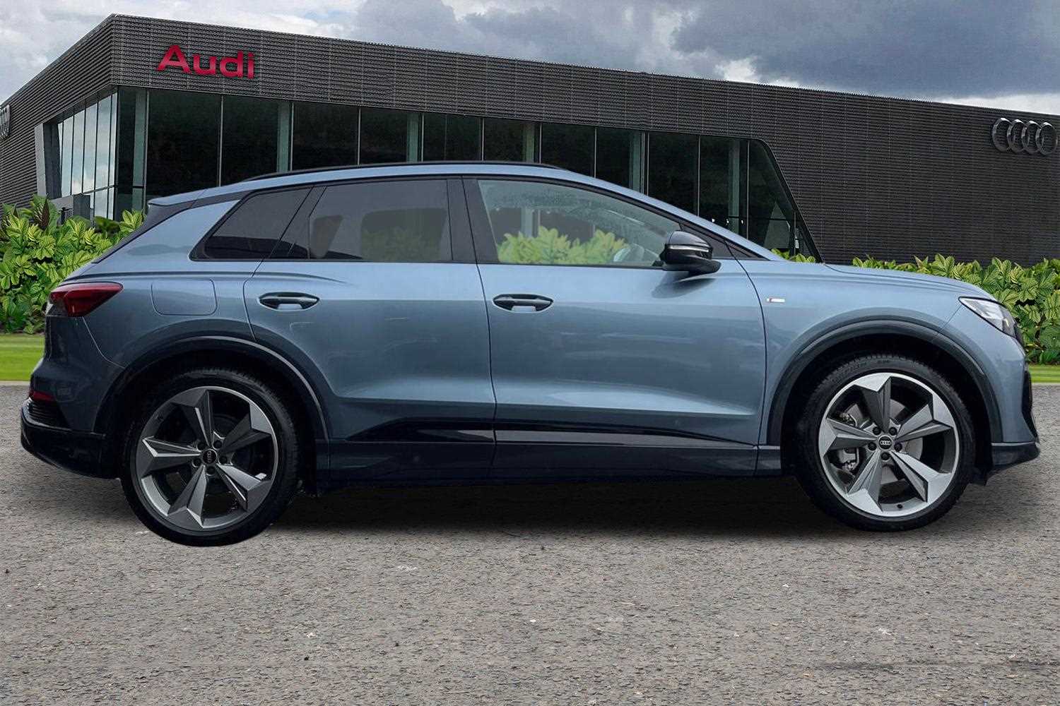 Used Audi Q4 e-tron 2025 for sale - 76576052: Photo 4