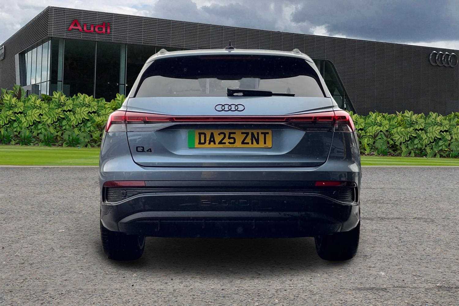 Used Audi Q4 e-tron 2025 for sale - 76576052: Photo 7