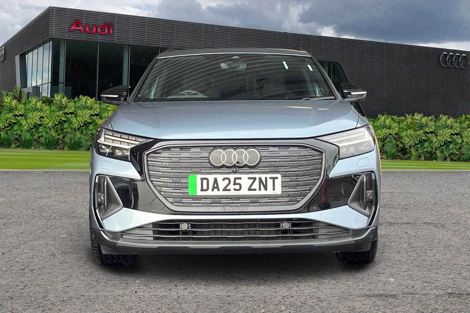 Used Audi Q4 e-tron 2025 for sale - 76576052: Photo 8