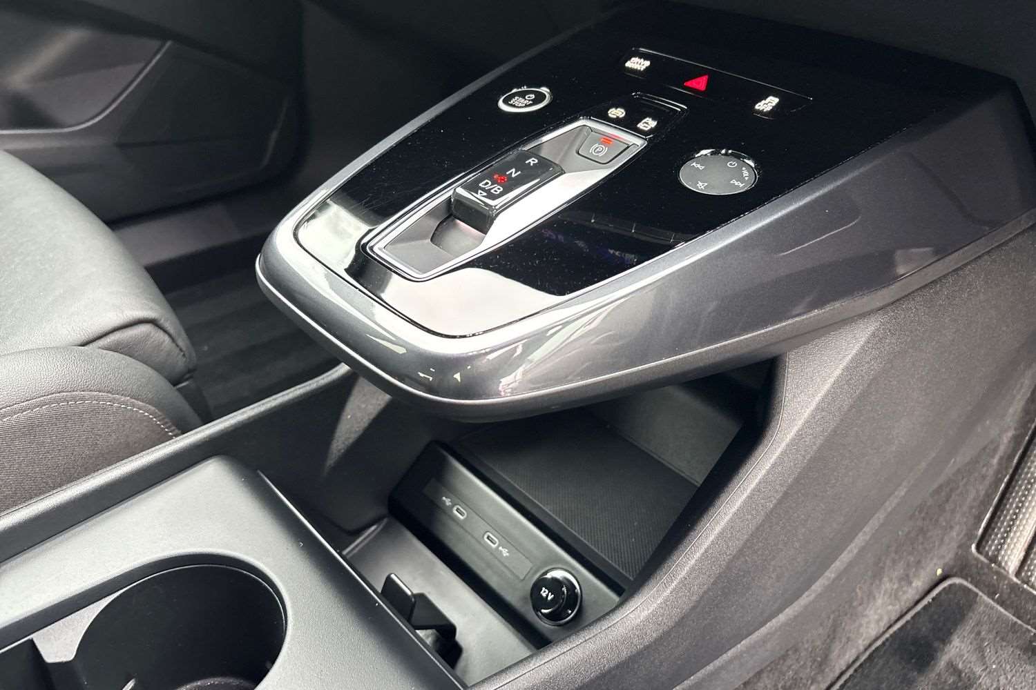 Used Audi Q4 e-tron 2025 for sale - 77147384: Photo 16