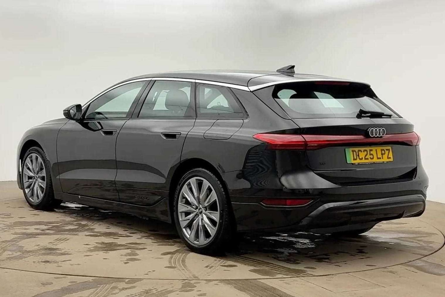 Used Audi A6 2025 for sale - 77577326: Photo 3