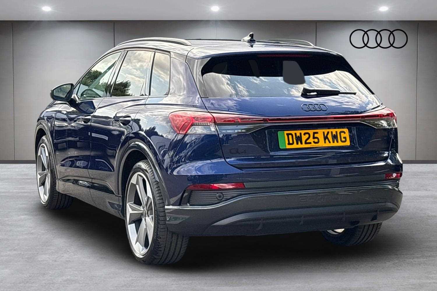 Used Audi Q4 e-tron 2025 for sale - 76205170: Photo 3