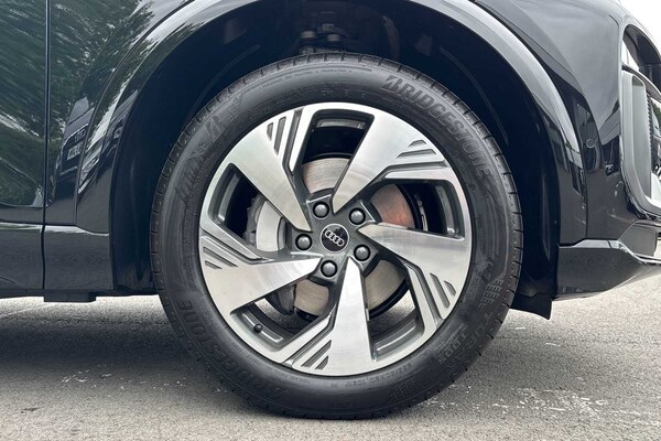 Used Audi Q6 e-tron 2025 for sale - 75105070: Photo 5