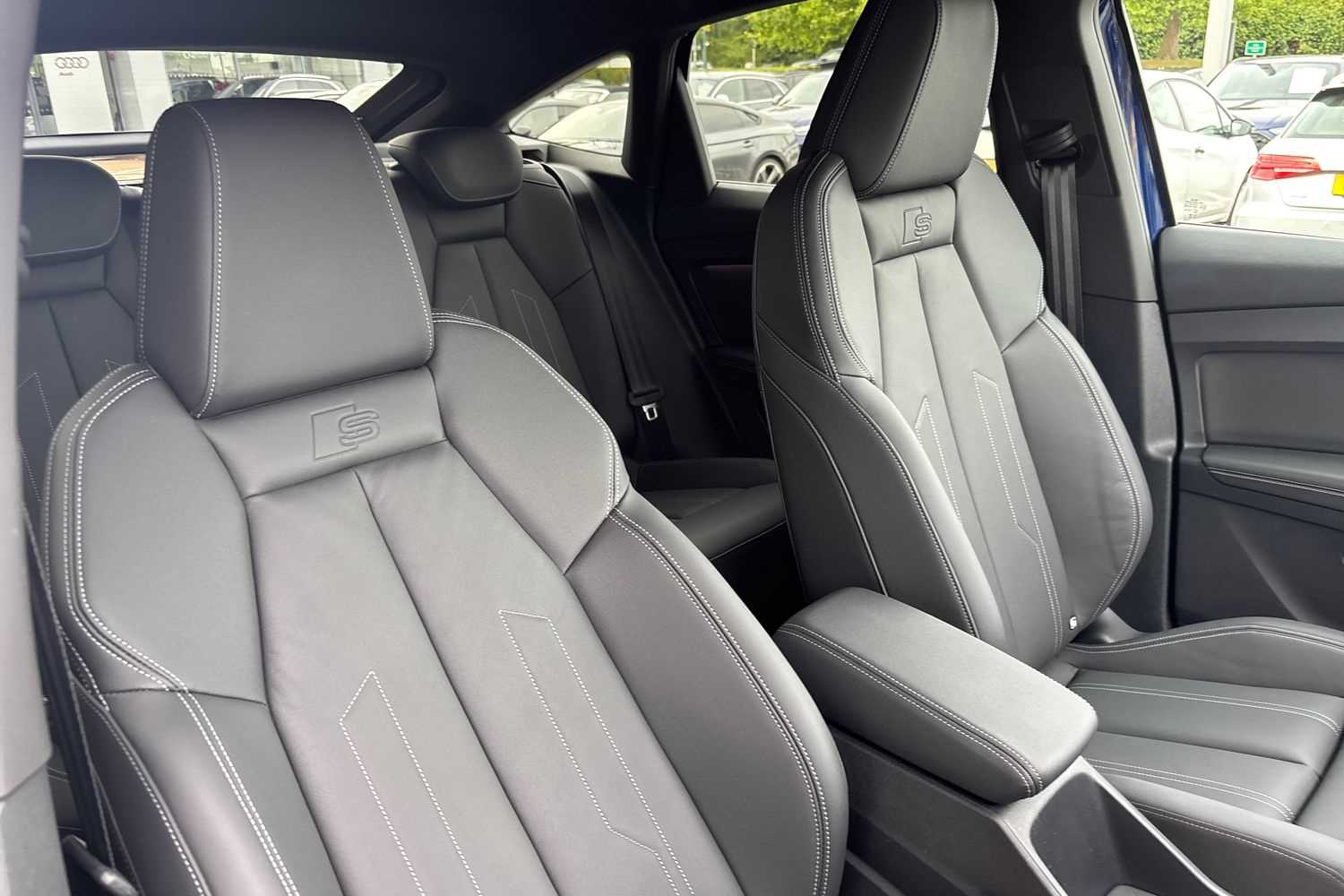 Used Audi Q4 e-tron 2025 for sale - 76113411: Photo 16