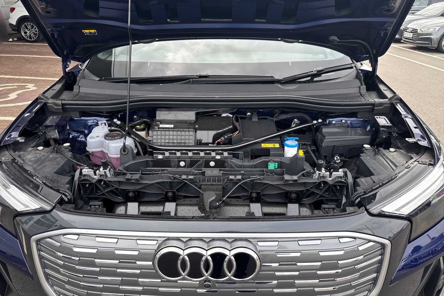 Used Audi Q4 e-tron 2025 for sale - 76113411: Photo 24