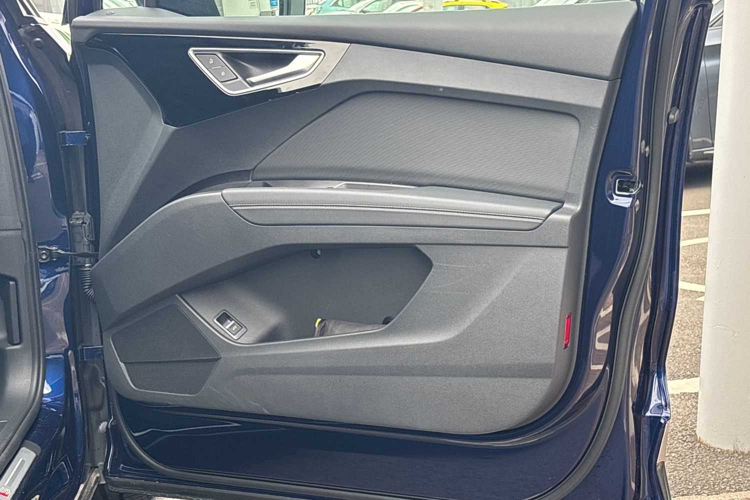 Used Audi Q4 e-tron 2025 for sale - 76113411: Photo 34