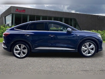 Used Audi Q4 e-tron 2025 for sale - 76113411: Photo 4