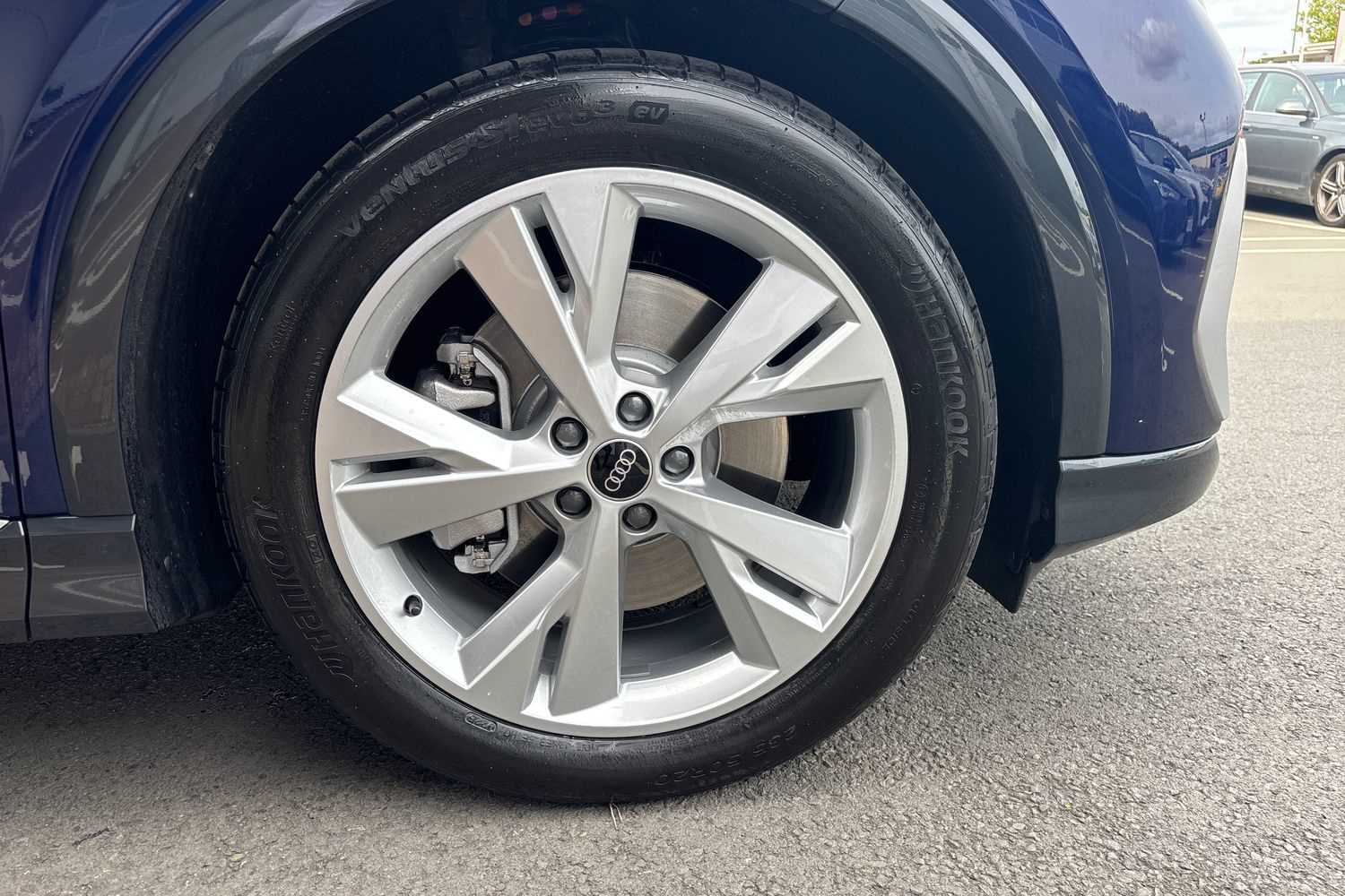 Used Audi Q4 e-tron 2025 for sale - 76113411: Photo 5