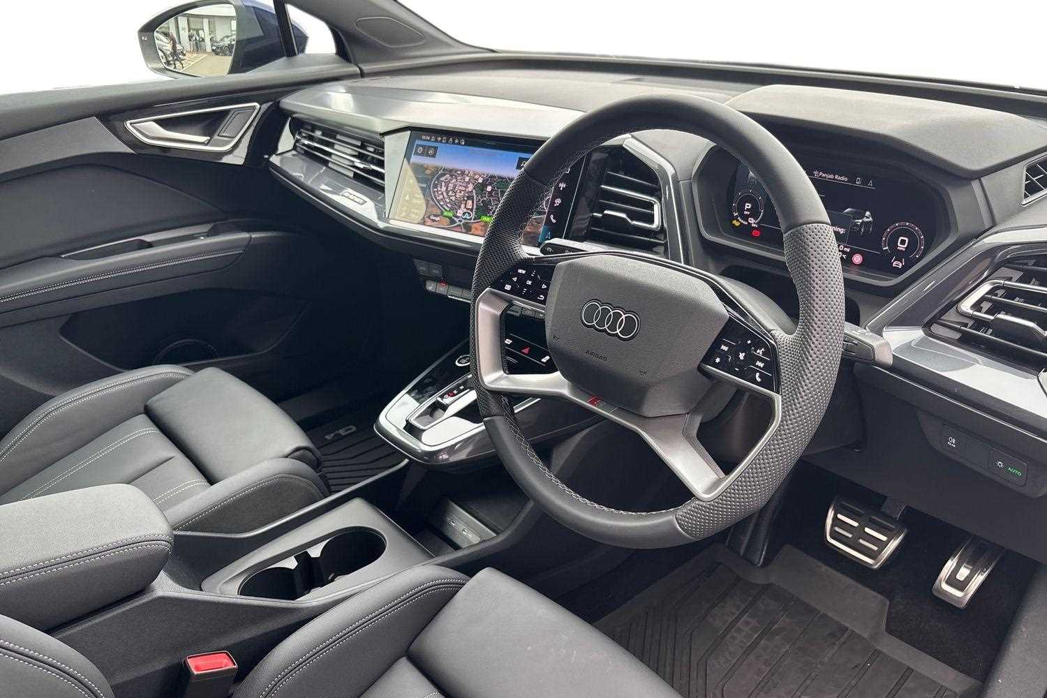 Used Audi Q4 e-tron 2025 for sale - 76113411: Photo 6