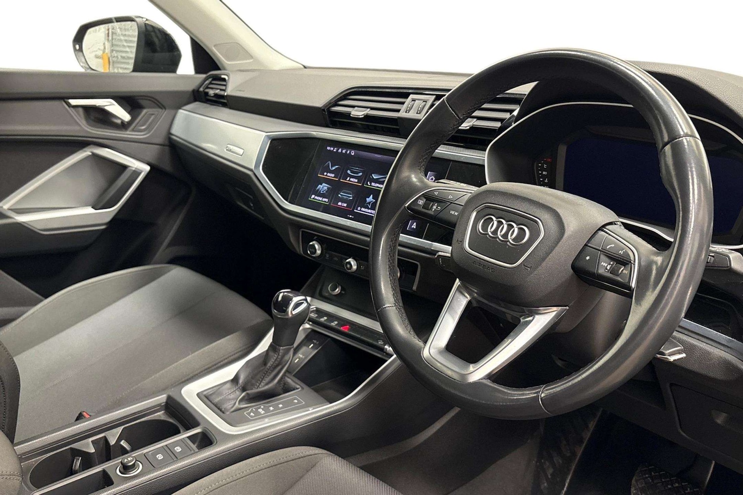 Used Audi Q3 2022 for sale - 77772360: Photo 6