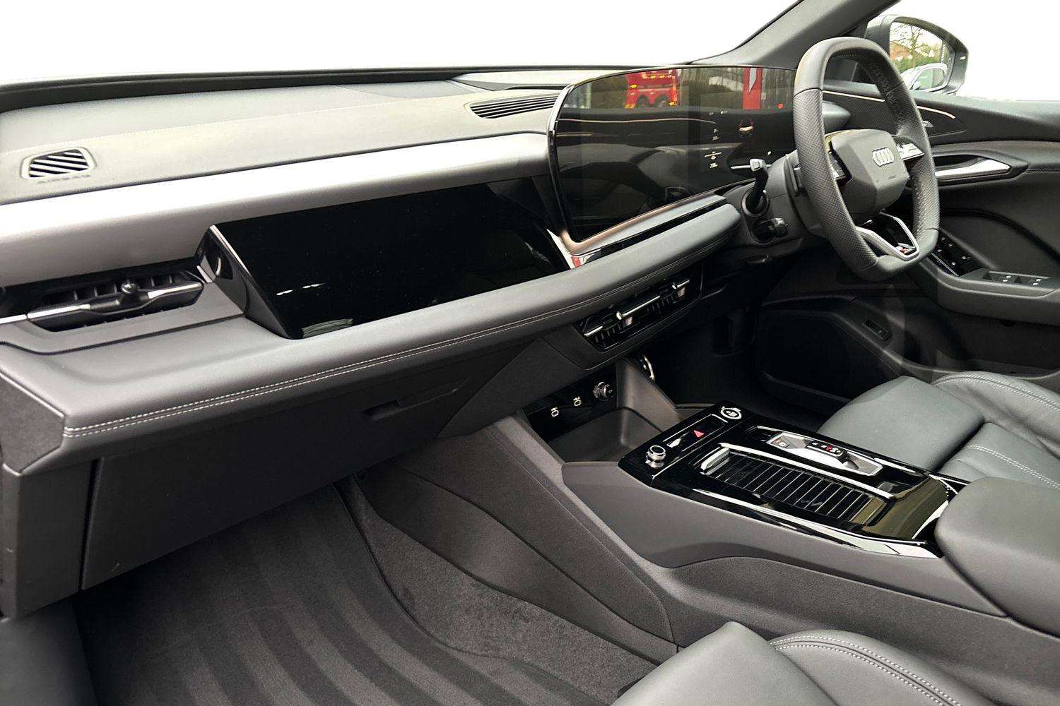 Used Audi Q6 e-tron 2025 for sale - 78010494: Photo 2