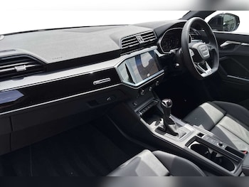 Used Audi Q3 2024 for sale - 74960699: Photo