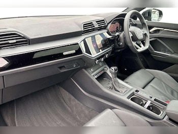 Used Audi Q3 2025 for sale - 76249099: Photo